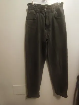 Pantalón vaquero negro