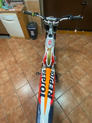 Moto de Trial Repsol Montesa