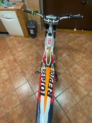 Moto de Trial Repsol Montesa