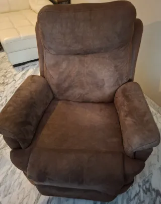 Sillón reclinable marrón