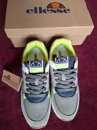 Zapatillas Ellesse grises y verdes nuevas