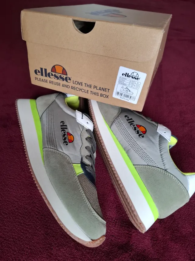 Zapatillas Ellesse grises y verdes nuevas