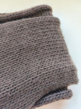 Bufanda gruesa MNG con bordado floral y flecos