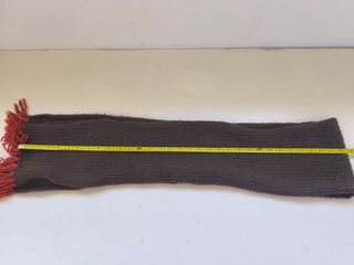 Bufanda gruesa MNG con bordado floral y flecos