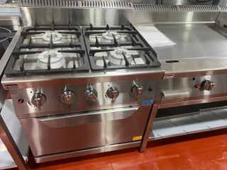 Cocina Industrial 4 Fuegos + Horno Nueva