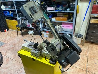 Sierra de cinta para metal