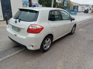 Toyota Auris 2012