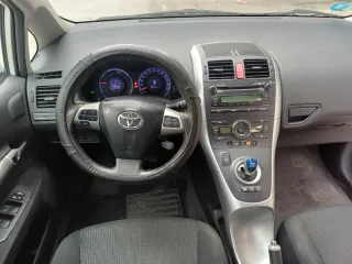 Toyota Auris 2012