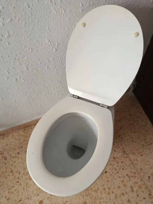 Bater de baño blanco