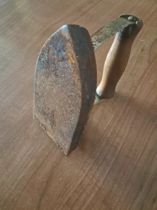 Plancha antigua de hierro