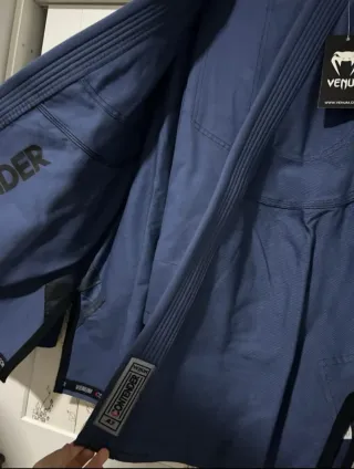 Kimono JJB Venum Contender 2.0 Azul Talla A3.