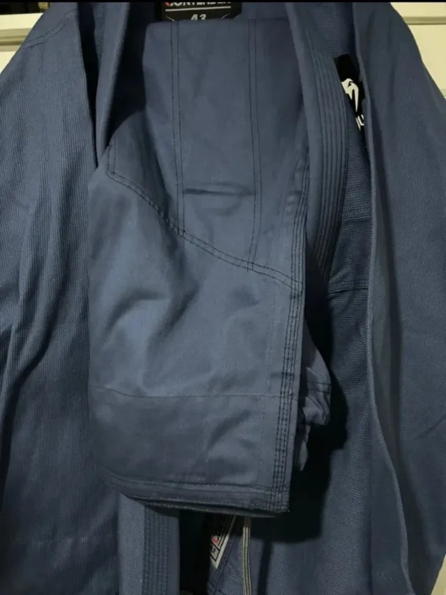 Kimono JJB Venum Contender 2.0 Azul Talla A3.