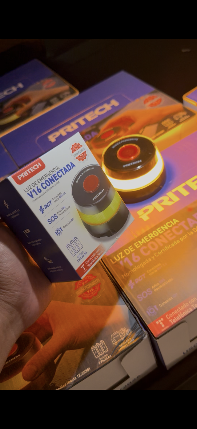 Baliza de emergencia V16 conectada PRITECH