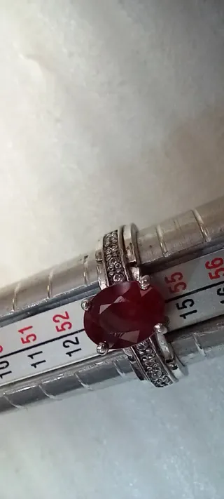 Anillos de Plata con Piedras Rojas y Blancas