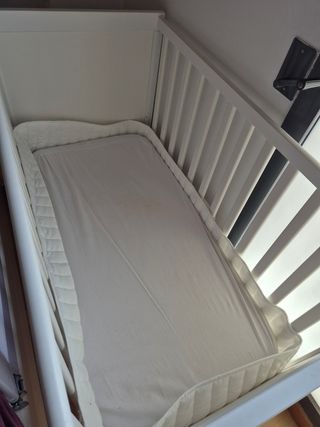 Cuna blanca ikea  para bebé