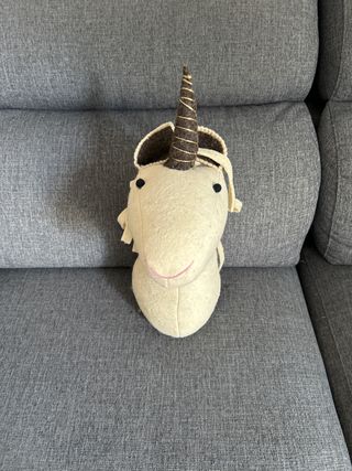 Cabeza de unicornio de peluche