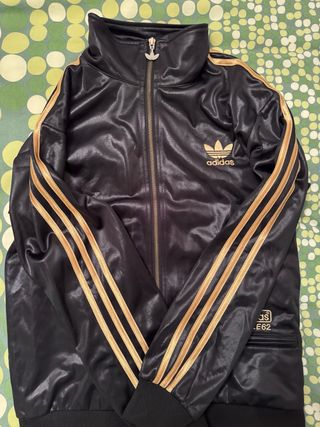 “Adidas Chile 62 Black & Gold • Talla M • Original