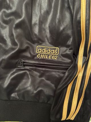 “Adidas Chile 62 Black & Gold • Talla M • Original