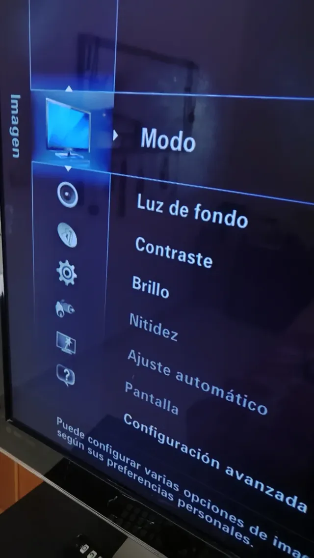 TV Samsung LED 40 UltraSlim con pie