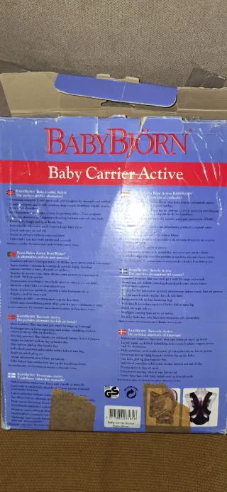 Mochila portabebés BabyBjörn con accesorios