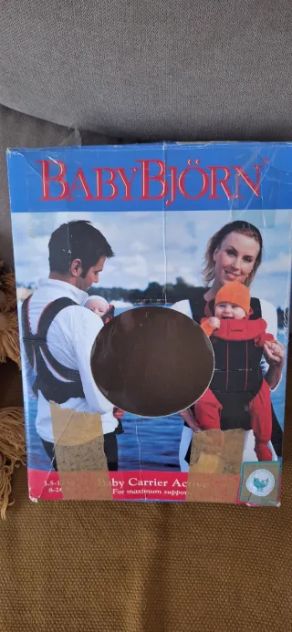 Mochila portabebés BabyBjörn con accesorios