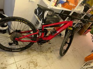 Bicicleta Eléctrica Roja