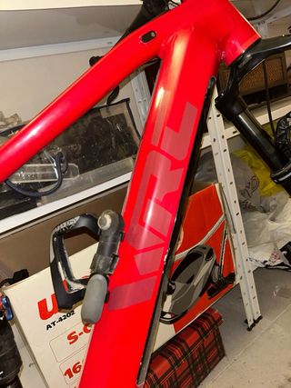 Bicicleta Eléctrica Roja