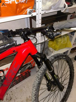 Bicicleta Eléctrica Roja