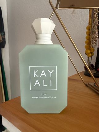 Lote 2 perfumes:Lataffa eclaire y kayali n33