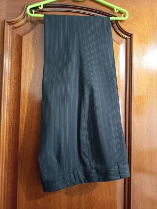 Traje de chaqueta y pantalón negro talla 42 mujer