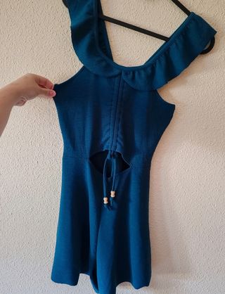 Mono corto con volantes y cordón