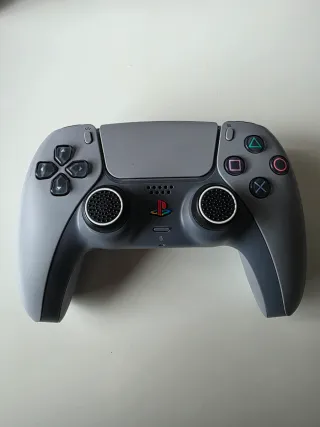 Mando PS5 30 Aniversario