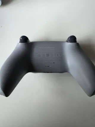 Mando PS5 30 Aniversario