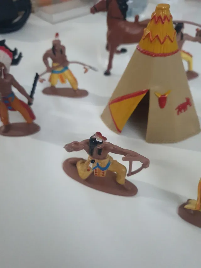 Conjunto Indios y Caballos