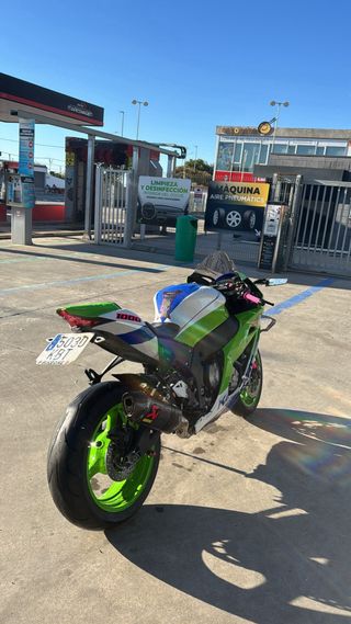Kawasaki ZX-10R FULL EXTRAS