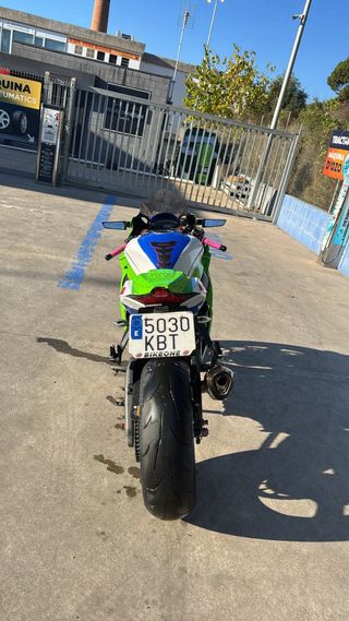 Kawasaki ZX-10R FULL EXTRAS