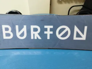 Tabla Snowboard Burton y Fijaciones Salomon.