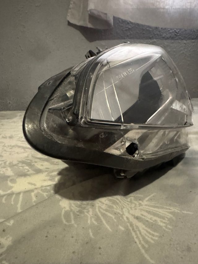 Faro Derecho BMW F20/F21