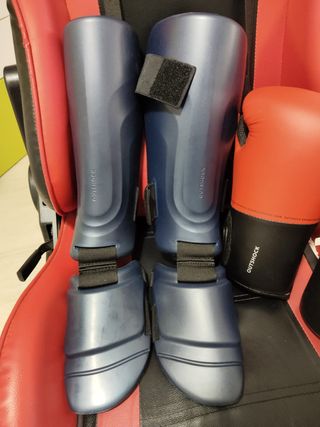 Espinilleras Kick Boxing Outshock