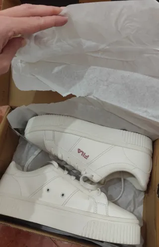 ‼️ NO NEGOCIABLE ‼️ Tenis Fila Mujer