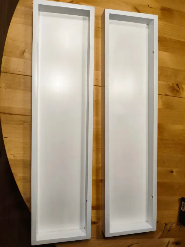 Estantes de pared blancos (madera)