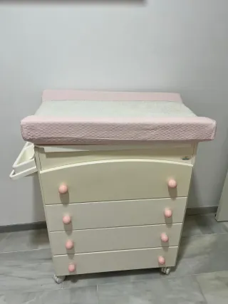 Bañera cómoda cambiador Micuna 4 cajones
