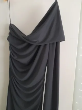 Vestido largo Zara gris drapeado