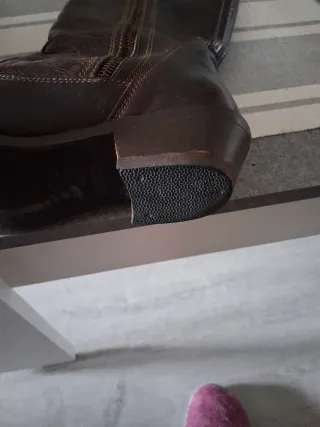 Botas altas de piel talla 42 tacon 4 cm