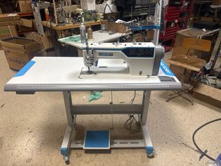 Máquina de coser JACK A6F doble arrastre