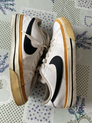 Zapatillas Nike Blancas y Amarillas