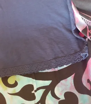 Camiseta tirantes azul talla L. Con blonda