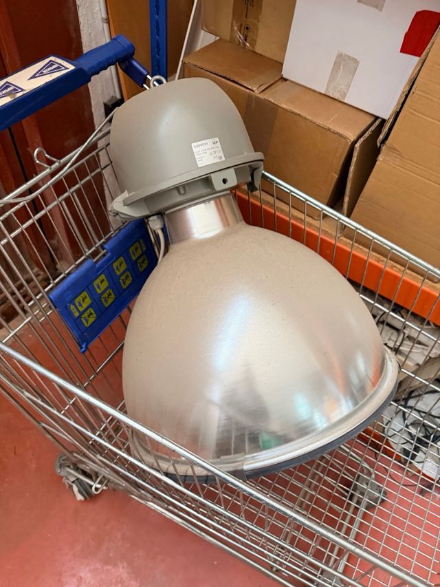 Foco industrial aluminio buen estado