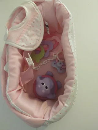 Canastilla rosa para bebé con lazo