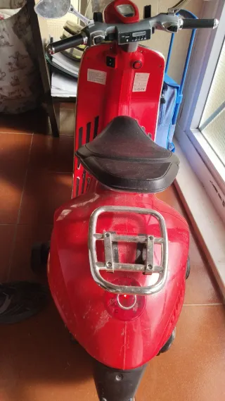 Moto Eléctrica Vespa Niños Oficial
